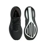 Championes de running Saucony Triumph 20, color negro, con diseño aerodinámico, capellada de malla técnica transpirable y entresuela con amortiguación de alto rendimiento.