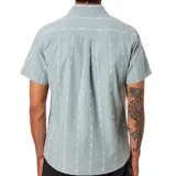 Camisa de manga corta Katin modelo Zenith, color verde claro con sutiles rayas verticales blancas compuestas de pequeños trazos, bolsillo frontal aplicado en el pecho y botones frontales en contraste.
