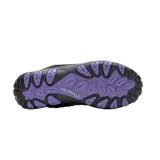 Championes de senderismo Merrell Crosslander 3, color negro con detalles en gris y violeta. Capellada de gamuza y malla transpirable, puntera sintética protectora, entresuela de espuma EVA y suela de goma adherente.