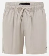 Bermuda verde militar para hombre, confeccionada en tela liviana de viscosa y cáñamo, con cintura elástica, cordón para ajuste y bolsillos laterales.