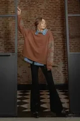 Legging de plush acanalado color marrón con brillo.