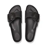 Sandalias Birkenstock Madrid Big Buckle EVA, de una tira, color negro con hebilla grande ajustable.