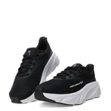Championes de running Under Armour modelo Rogue 6, color negro con suela blanca. Presentan diseño de malla transpirable, refuerzos laterales y logo de la marca en el lateral y la lengüeta.
