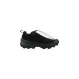 Championes Salomon x MM6 Maison Margiela modelo Cross Low, de color negro con diseño técnico, sistema de cordones de ajuste rápido y suela todoterreno con tacos.