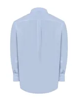 Camisa de manga larga RKF para hombre, de color celeste con micropadrones en tono azul, cuello abotonado y bolsillo en el pecho con el logo de la marca bordado.