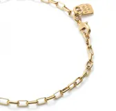 Pulsera dorada con eslabones rectangulares medianos y cierre de mosquetón.
