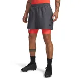 Short deportivo gris Under Armour Tech Woven con calza interior incorporada en color rojo, cintura elástica y logo de la marca en el lateral.