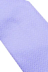 Set de regalo Florenzi, compuesto por corbata azul con estampado de flores blancas, pañuelo de bolsillo a juego y gemelos forrados en la misma tela. Presentado en caja negra con el logo de la marca.