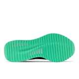 Championes New Balance para running modelo WFCECSB, color negro con detalles en fucsia, celeste y verde menta, con amortiguación FuelCell y capellada de malla transpirable.