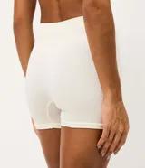 Kit de dos bombachas tipo boyshort confeccionadas en poliamida seamless con textura acanalada. Diseño de tiro alto con cintura elástica ancha.