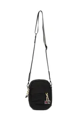 Bandolera porta celular negra de poliéster con múltiples cierres y correa ajustable.