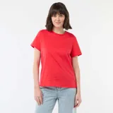 Camiseta de punto de manga corta y cuello redondo, color rojo, de corte clásico y liso.