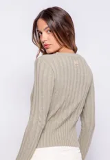 Sweater negro de morley ajustado al cuerpo, con cuello redondo y mangas largas.