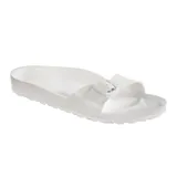 Sandalia Birkenstock modelo Madrid, confeccionada en material EVA ligero y flexible. Presenta una única tira ancha ajustable con hebilla del mismo tono y plantilla anatómica moldeada.