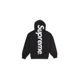 Hoodie Supreme negro de felpa con capucha, con gran aplicación de satén con la marca verticalmente en la espalda.