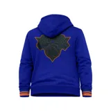 Canguro negro de Los Angeles Lakers con capucha forrada en color morado, cordones ajustables, bolsillo tipo canguro y rayas moradas en los puños. Presenta el nombre del equipo y el logo de la NBA bordados en el pecho.