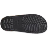 Sandalias Crocs Classic con estampado de frutas tropicales, con diseño de dos tiras y suela de goma.