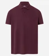 Remera polo de corte comfort, confeccionada en algodón peruano de alta calidad. Presenta cuello clásico con tapeta de botones y mangas cortas. Diseño liso y texturizado, ideal para un look casual y fresco.