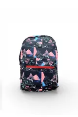 Mochila Ecko de diseño estampado con paisaje montañoso en tonos blanco, gris y lila, con bolsillo frontal con cierre rojo.