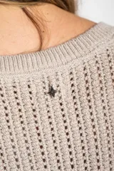 Sweater celeste de tejido de punto calado con lurex, de corte holgado y mangas largas.