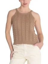 Musculosa color beige de punto trenzado con cuello redondo y sisas anchas.