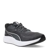 Championes de running Puma Skyrocket Lite 2, color negro con entresuela blanca. Presentan capellada de malla textil transpirable, cierre con cordones y suela de goma para tracción urbana. Incorporan tecnología PUMALITE para amortiguación reactiva y plantilla SOFTFOAM+ para mayor confort.
