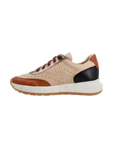 Championes urbanos de diseño multicolor en tonos beige, marrón y negro, con detalles perforados en los laterales, cordones marrones y suela de plataforma con efecto moteado.