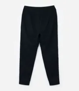 Pantalón deportivo de corte ajustado, confeccionado en tejido de poliéster texturizado color negro. Presenta cintura elástica con cordón de ajuste, bolsillos laterales con cierre y puños elásticos en los tobillos.
