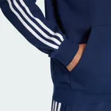 Canguro con capucha Adidas de color azul marino, con las clásicas tres tiras blancas en las mangas, bolsillo tipo canguro y el logo del Trifolio bordado en el pecho.