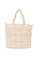 Bolso tipo tote acolchado con diseño matelaseado de cuadros, con asas superiores y cierre principal.