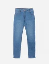 Pantalón de jean azul de corte slim, tiro alto y largo hasta el tobillo.