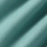 Mochila pequeña Nike Sportswear, color verde menta o celeste claro, con textura tejida y logo Nike grande en blanco en el frente. Presenta un compartimento principal con cierre, un bolsillo frontal con cierre y bolsillos laterales abiertos.