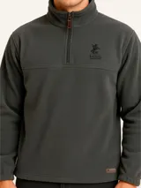 Buzo negro de polar con medio cierre, cuello alto, bolsillos laterales, cordón ajustable en la cintura y puños elásticos.