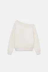 Sudadera de felpa con cuello asimétrico y manga larga, confeccionada en tejido con algodón y acabados en rib.