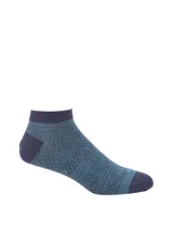 Medias cortas Hush Puppies de color azul con patrón geométrico, puntera, talón y elástico superior en tono azul oscuro.