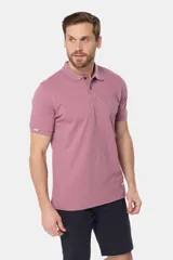 Remera polo de piqué, color azul, de manga corta con cuello en Rib y botones personalizados.