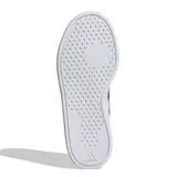 Championes Adidas modelo Breaknet 2.0, de diseño urbano en color blanco con las icónicas tres tiras laterales en color plateado metalizado y detalle en el talón a juego.