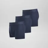 Pack de tres bóxers de corte clásico, confeccionados en tejido suave y elástico, con cintura elástica ancha para mayor comodidad.