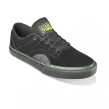 Championes de skate Emerica modelo Provost G6 en colaboración con Creature. Diseño de corte bajo en color negro con detalles en verde neón y gris. Confeccionados en gamuza y lona, cuentan con suela de goma vulcanizada y costuras reforzadas.