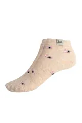 Soquete de algodón color beige con estampado de pequeñas cámaras fotográficas y etiqueta lateral con logo.