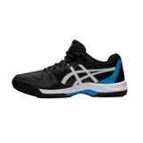 Championes de tenis Asics modelo Gel Dedicate 7 Clay, color negro con detalles en blanco y verde oscuro. Diseñados con tecnología de amortiguación Gel para mayor confort y suela específica para canchas de polvo de ladrillo.