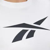 Remera blanca de algodón con logo Reebok Vector negro estampado en el pecho.