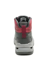 Botas de trekking Caterpillar modelo Surge Hiker, de color gris con detalles en rojo y suela robusta gris, con cordones bicolores y logo de la marca en el lateral y la lengüeta.