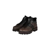 Botas acordonadas de cuero marrón oscuro, con suela track, forro interno de pelo sintético y detalles en negro.