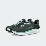 Championes de running Altra Torin 7, color gris con entresuela blanca y cordones celestes, con capellada de malla técnica y diseño ergonómico.