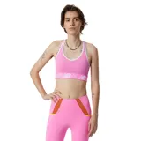 Top deportivo New Balance Pace Bra 3.0 color rosa, con breteles finos y espalda deportiva. Banda inferior elástica con logo de la marca. Ideal para actividades de impacto medio.