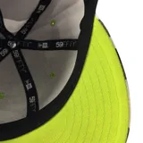 Gorro New Era 59Fifty del equipo de baloncesto Chicago Bulls, con visera plana color azul y logo del equipo bordado en el frente.