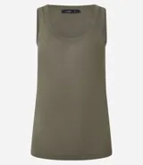 Musculosa celeste de punto texturizado, con breteles anchos y cuello redondo.