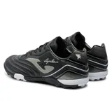 Championes de fútbol 5 Joma Aguila 2401, color negro con detalles plateados. Fabricados en Fibertec y nylon, con suela de caucho de dos densidades y media suela de Phylon.