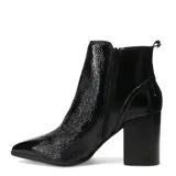 Botas de caña media Bottero modelo Franky, color negro con acabado brillante tipo charol. Presentan punta fina, taco cuadrado y detalle de hebilla metálica lateral.